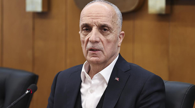 Kamu İşçilerine Yapılacak Zam Pazarlığı Devam Ediyor !