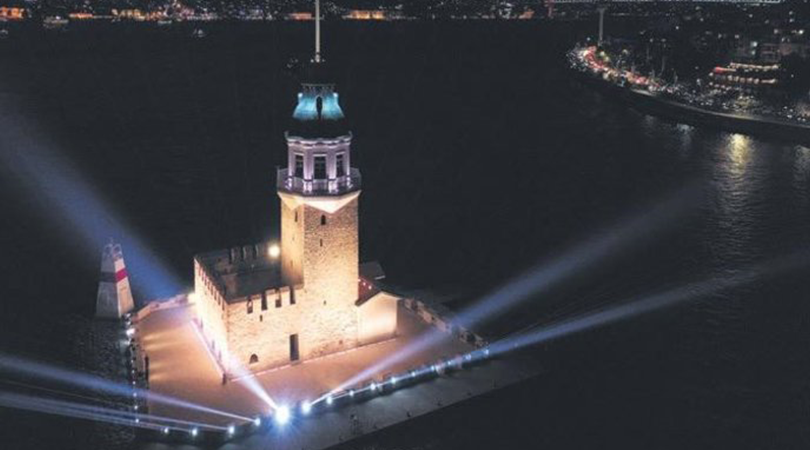 Kız Kulesi, Işık ve Lazer Şovuyla Yeniden Açıldı