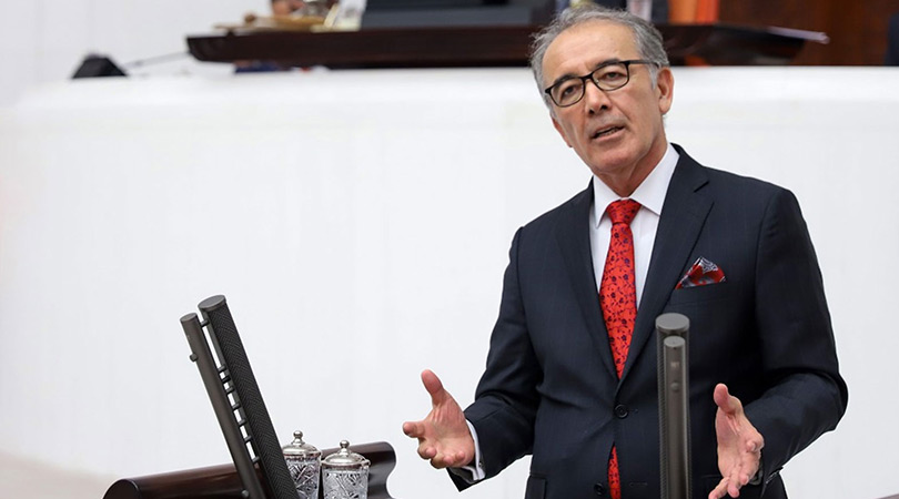 İYİ Parti Kurucusu Ahat Andican, Partisinden İstifa Etti!