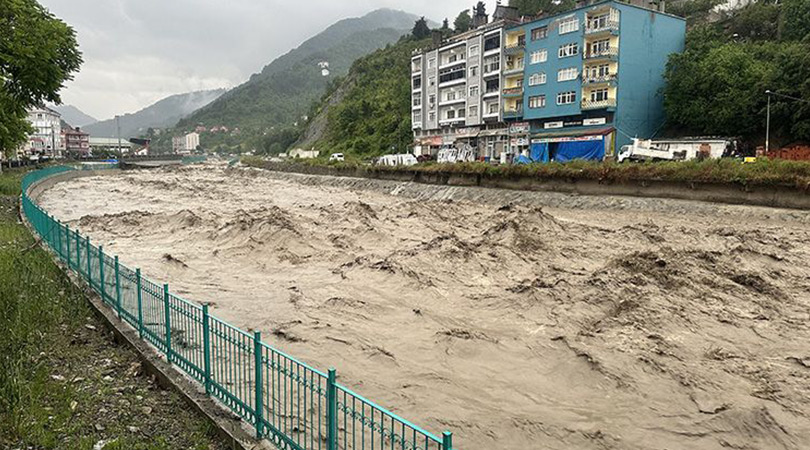 Kastamonu, Sinop ve Samsun’da Şiddetli Yağış: Okullar Tatil Edildi!