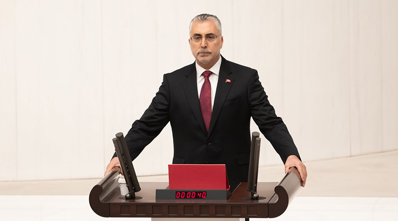 Bakan Işıkhan, Memur Zam Düzenlemesini Tatil Öncesi Hayata Geçirecek!