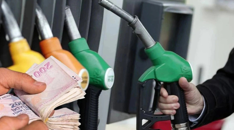 SON DAKİKA | Motorin Fiyatları 34 TL’nin Üzerine Çıktı: Akaryakıt Fiyatlarına 6 TL’lik Zam!