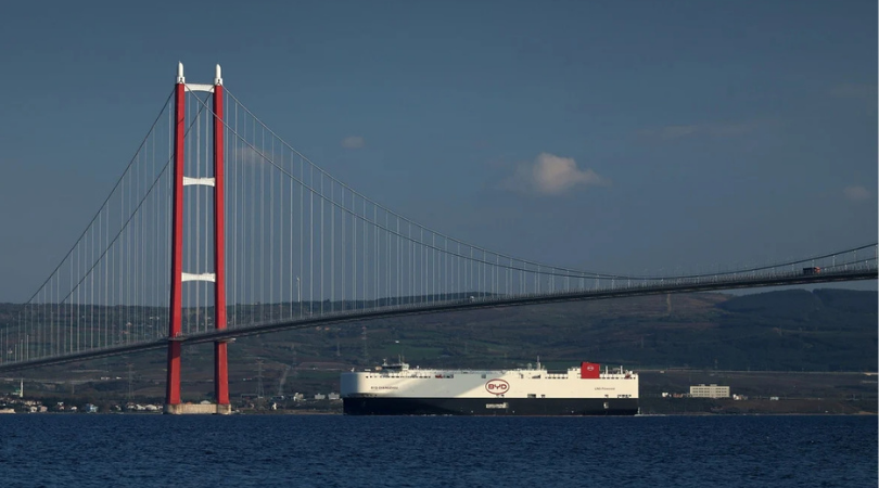 Çinli Devlerin Gözü Türkiye’de: BYD’nin 7 Bin Araçlık Gemisi Safiport’a Ulaştı!