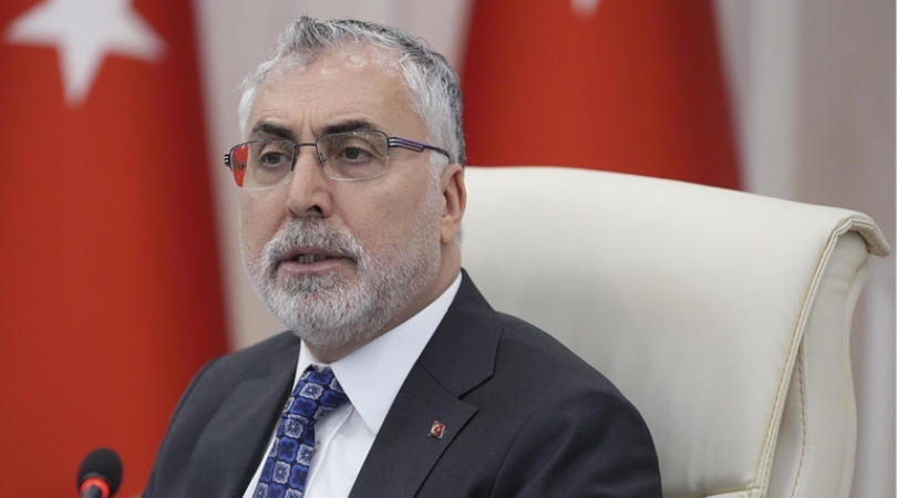 Kamu İşçisinin Gözü 24 Nisan’da: Bakan Vedat Işıkhan’dan Açıklamalar!